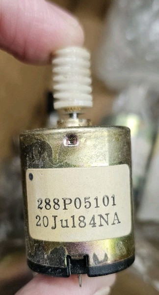 288P05101 / 20JU184NA /  MOTOR  / 1 PIECE / (qzty)