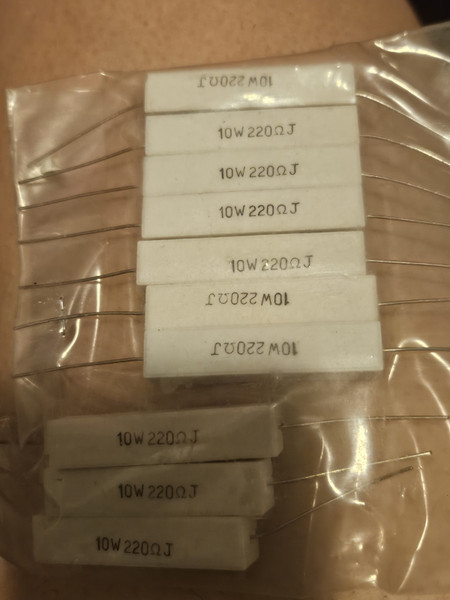 0.1 OHM  7w / AXIAL DISCHARGE WIREWOUND CEMENT RESISTOR / 5 PIECES (qzty)