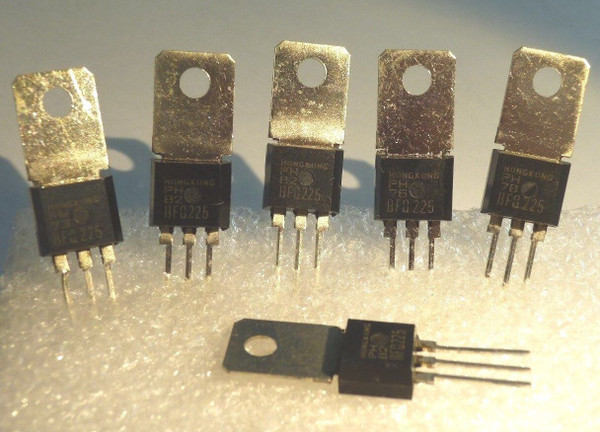 BFQ225 / TRANSISTOR / 6 PIECES  (qzty)