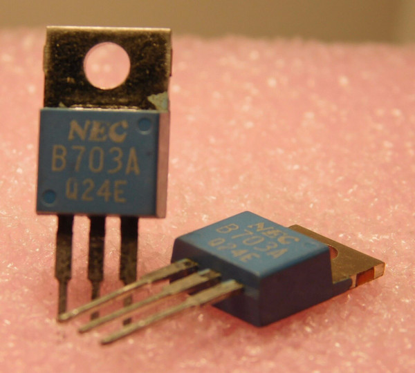 2SB703A / B703A / TRANSISTOR / TO220 / 2 PIECES (qzty)