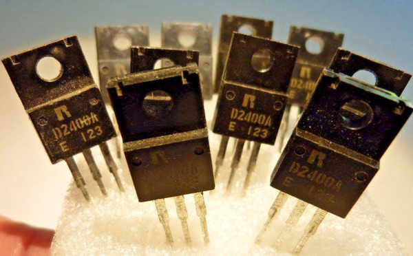 2SD2400A / TRANSISTOR / 10 PIECES (qzty)