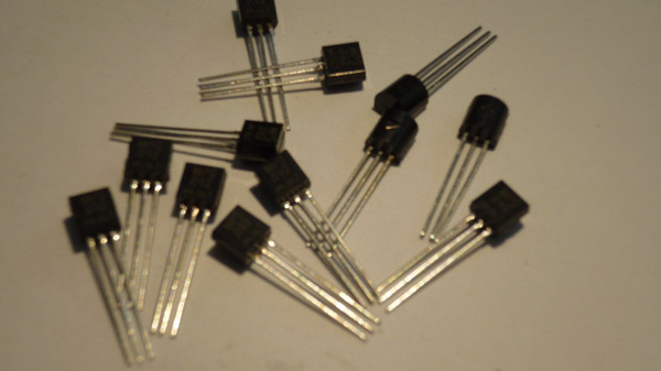 MPSA92 / TRANSISTOR / 12 PIECES / (qzty)