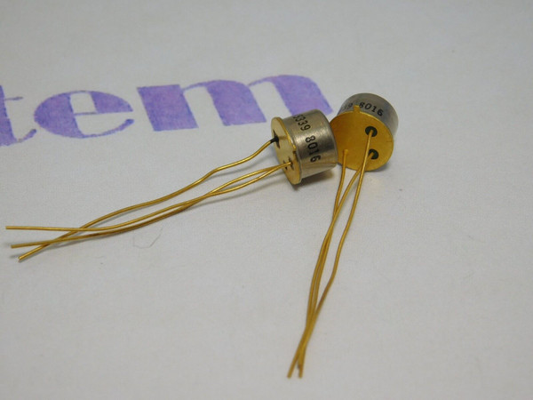 2N5339 / TRANSISTOR / TO5 / 2 PIECES (qzty)