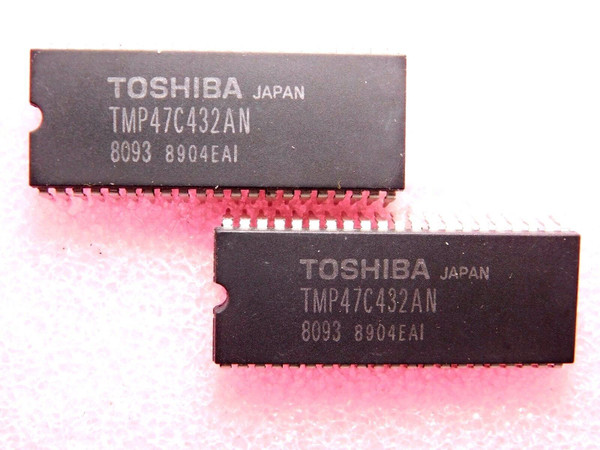 TMP47C432AN / TMP47C432AN8093 / IC / DIP / 2 PIECES  (qzty)