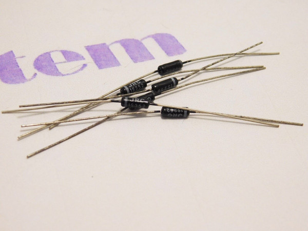 1S352 / IS352 / DIODE / 6 PIECES (QZTY)