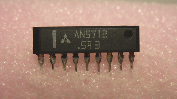 AN5712 / SIP / IC / 1 PIECE /  (qzty)