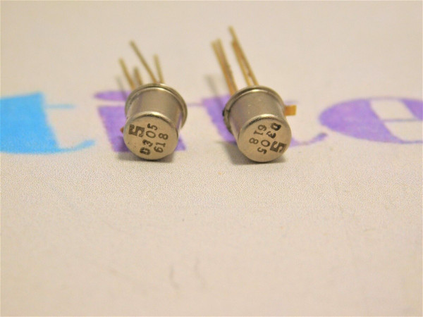 D305 /  4 LEADS / 2 PIECES (qzty)