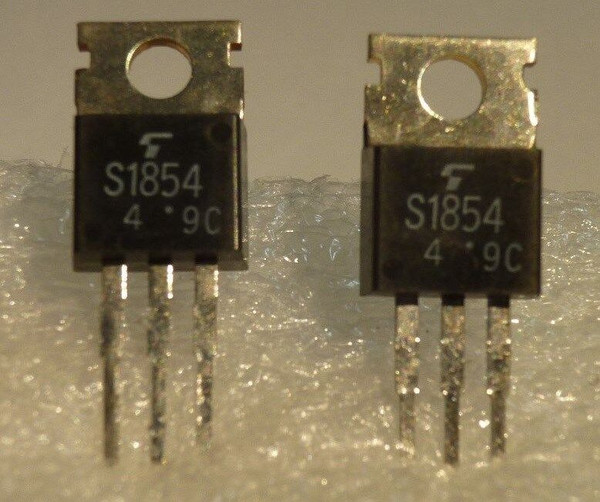 S1854 / IC / 2 PIECES (qzty)