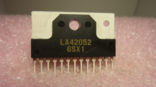 LA42052 / IC / SIP / 1 PIECE (QZTY)