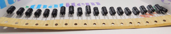 220uf 35v / ELECTROLYTIC CAPACITOR / 105 DEGREES  / 20 PIECES (qzty)