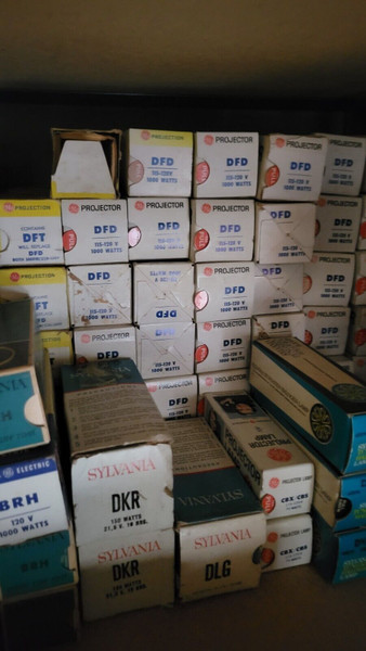 DFD /  PROJECTION LAMP, BULB / 115-120v 1000w / 1 PIECE (qzty)