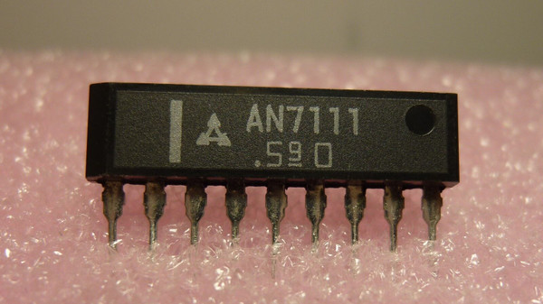 AN7111 / SIP / IC / 1 PIECE /  (qzty)