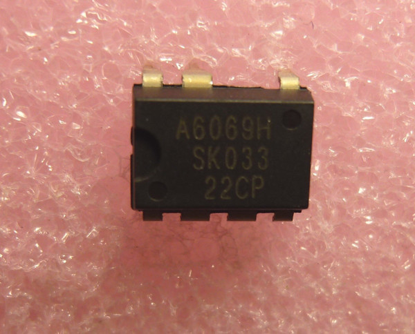 STRA6069H / 1 PIECE / DIP  (qzty)