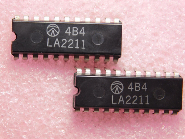 LA2211 / IC / DIP / 2 PIECES (qzty)