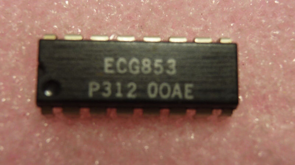ECG853 / COMPARABLE TO NTE853, MC3357P / DIP / IC /5 PIECES /  (qzty)