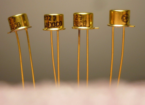 OP2727 / PHOTO DIODE / 4 PIECES (QZTY)