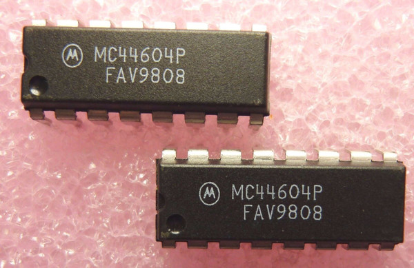 MC44604P / IC / DIP / 2 PIECES (QZTY)