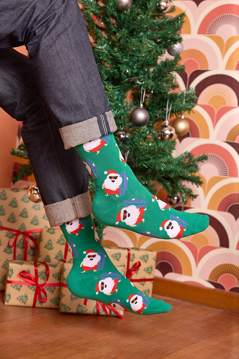 Men's Fine Cotton Fun Crew Socks - Surfing Santa