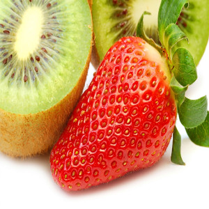 Halved green kiwi and a whole red strawberry — scent inspiration for Strawberry Kiwi fragrance oil