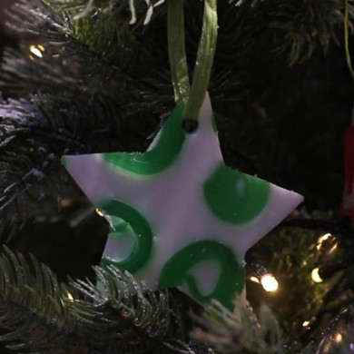 This detailed tutorial shows you how you can make Christmas tree ornaments using our melt & pour soap bases.