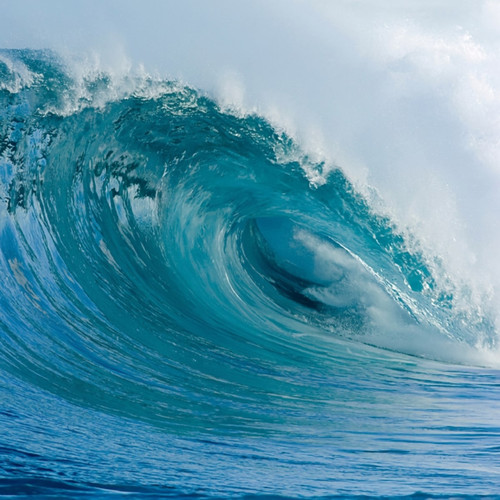 Large curling blue-green ocean wave — scent inspiration for Ocean Waves fragrance oil
