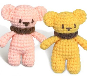 Bears - pink and yellow (Crochet kit)