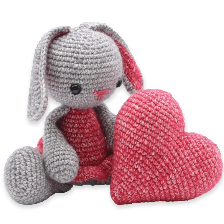 Pippa the Bunny (Crochet kit)