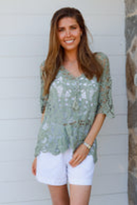 Crotchet Top Lace Up Sage

Stunning 
 Fits 10-14
100% cotton