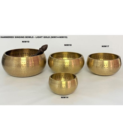 Hammered Brass Singing Bowl 18x9.5cm
Light gold hammered singing bowls. Every bowl comes with a complimentary wooden stick.