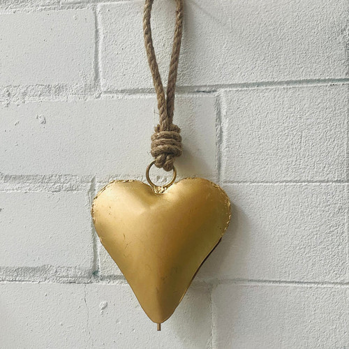 IRON HEART Hanger Rustic Finish
Not as smooth as shown
Approx 11x11CM