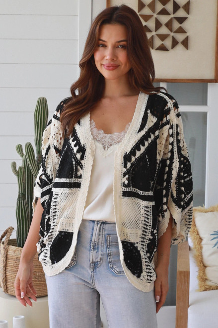 Willow Crochet Batwing Cardi Black
Batwing with 3/4 sleeve
100% acrylic