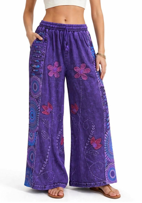 Pant Razor Cut Embroicered Purple
Thes pants are stunning
Fully fleecy lined to keep you cosy
Side pockets
Wide elastic & drawstring waist
One size fits up to 16
100% cotton