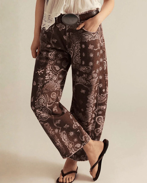 Mutig Bandana Barrel Jeans Chocolate
Soft cotton denim
Mid-rise barrel leg
100% Cotton