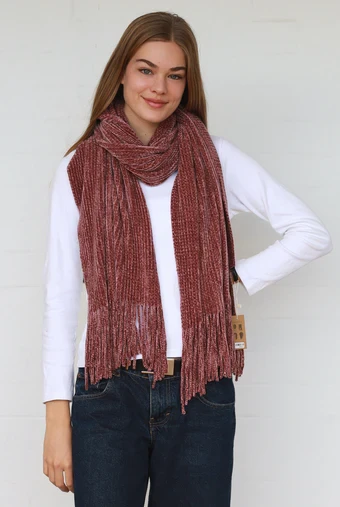 Scarf Velour Pink
Snuggly soft