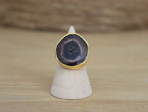 Solar Agate Gold

Handcrafted in 24ct gold plated brass

Nickel Free

Adjustable