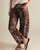 Mutig Bandana Barrel Jeans Chocolate
Soft cotton denim
Mid-rise barrel leg
100% Cotton
