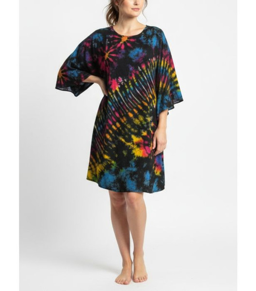 Tye Dye Top / Dress Rainbow
Viscose tie dye oversized dress made from a soft, stretchy blend of 95% viscose and 5% spandex, offering a comfortable drape with gentle flexibility.

Oversized, free-size silhouette that falls loosely on the body

Wide, relaxed sleeves for an effortless, airy feel

Knee-length cut that works well as a casual dress or beach cover-up