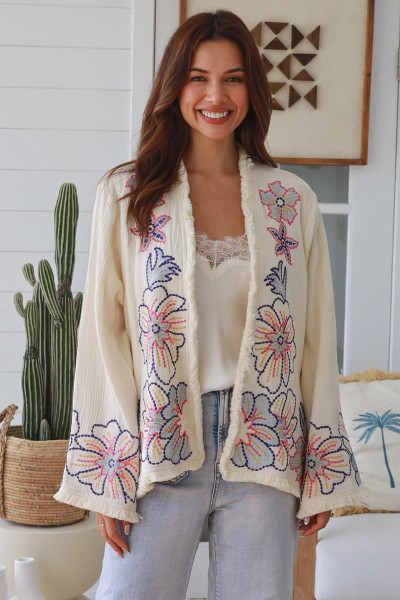 Salty Palm Embroidered Cotton Cardi

Fully lined
Features frayed edges
100% cotton