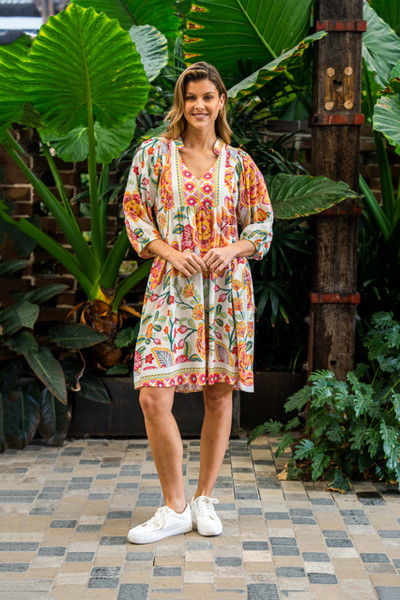 Boho Dress Marwa 
Rayon 65% 
Cotton 35%
– Band collar with v-neckline
– Billowing 3/4 sleeves with elastic cuffs
– Front and back bodice yoke panel
– Side seam pockets
– Knee length dress
– Spliced print design
– Border print at front york and hem

