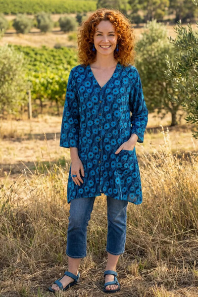 Cotton Tunic Navy
A plus size blouse in charming florals overdyed to match

Three quarter sleeves
Side splits extending from hanky hem sides
Button front – can be worn as a jacket too

Please Note: each of these tops is unique as all florals are combined in different ways.
Items will vary from picture we will make sure to select a pretty item for you.

Onesize: fits 10-16+18