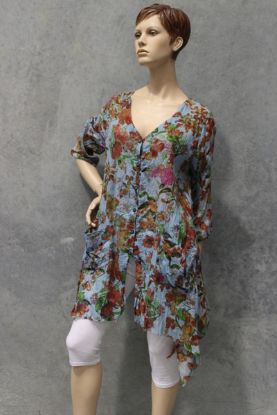 Cotton Tunic Rust
A plus size blouse in charming florals overdyed to match

Three quarter sleeves
Side splits extending from hanky hem sides
Button front – can be worn as a jacket too

Please Note: each of these tops is unique as all florals are combined in different ways.
Items will vary from picture we will make sure to select a pretty item for you.

Onesize: fits 10-16+18