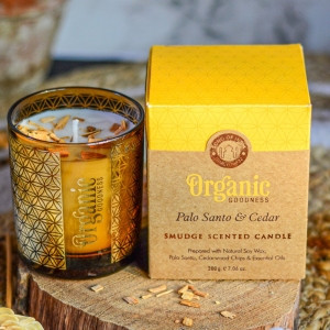 ORGANIC GOODNESS SMUDGE CANDLE - Palo Santo & Cedar 200gms
Gently infused with the enchanting fragrance of natural essential oils and is embedded with sacred smudge of dried herbs & flowers, to cleanse & purify the surrounding space.
Hand poured with sustainable natural soy wax. Burn time 50hrs.
Holy Wood for energy clearing, healing & spiritual cleansing.
