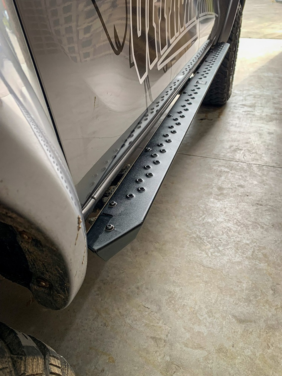 Toyota Hilux N80 Rock sliders