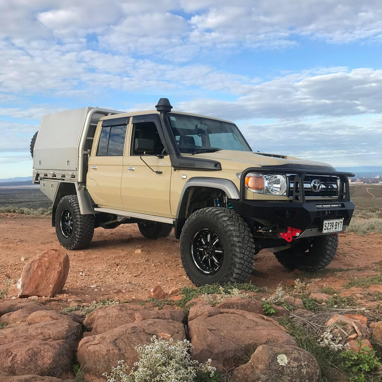 Offroad Animal Toro bar in standard matte black