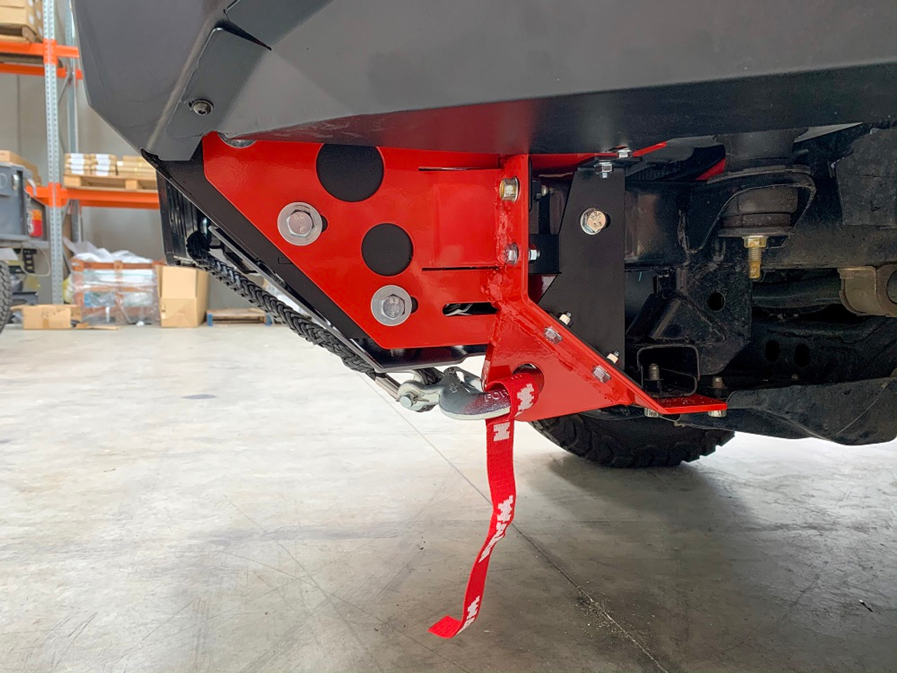 Tow points integrated on Chassis mounts Tow points integrated on Chassis mounts