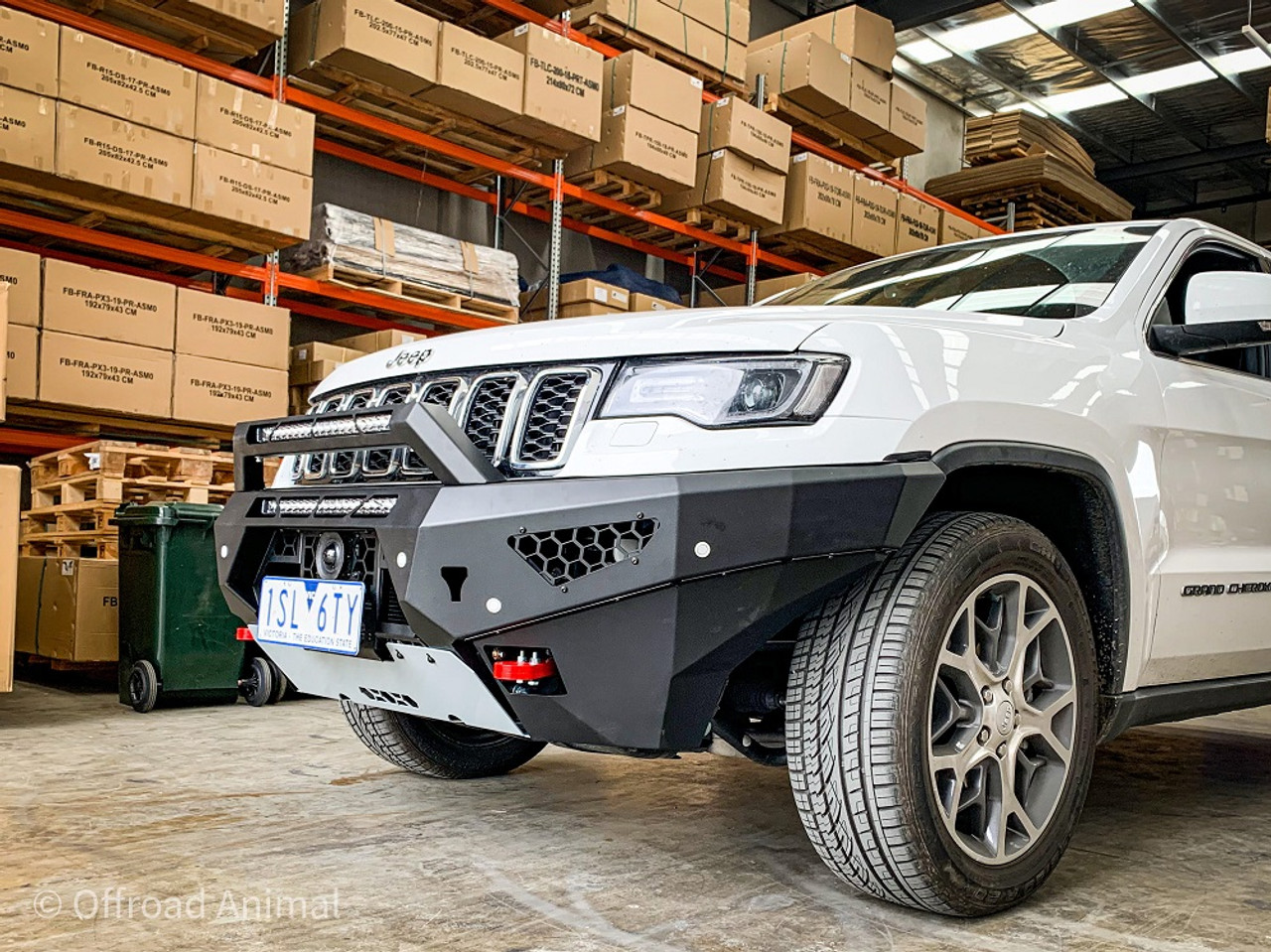 Wk2 Predator bar fitted with optional light and fog lights 2017-2020