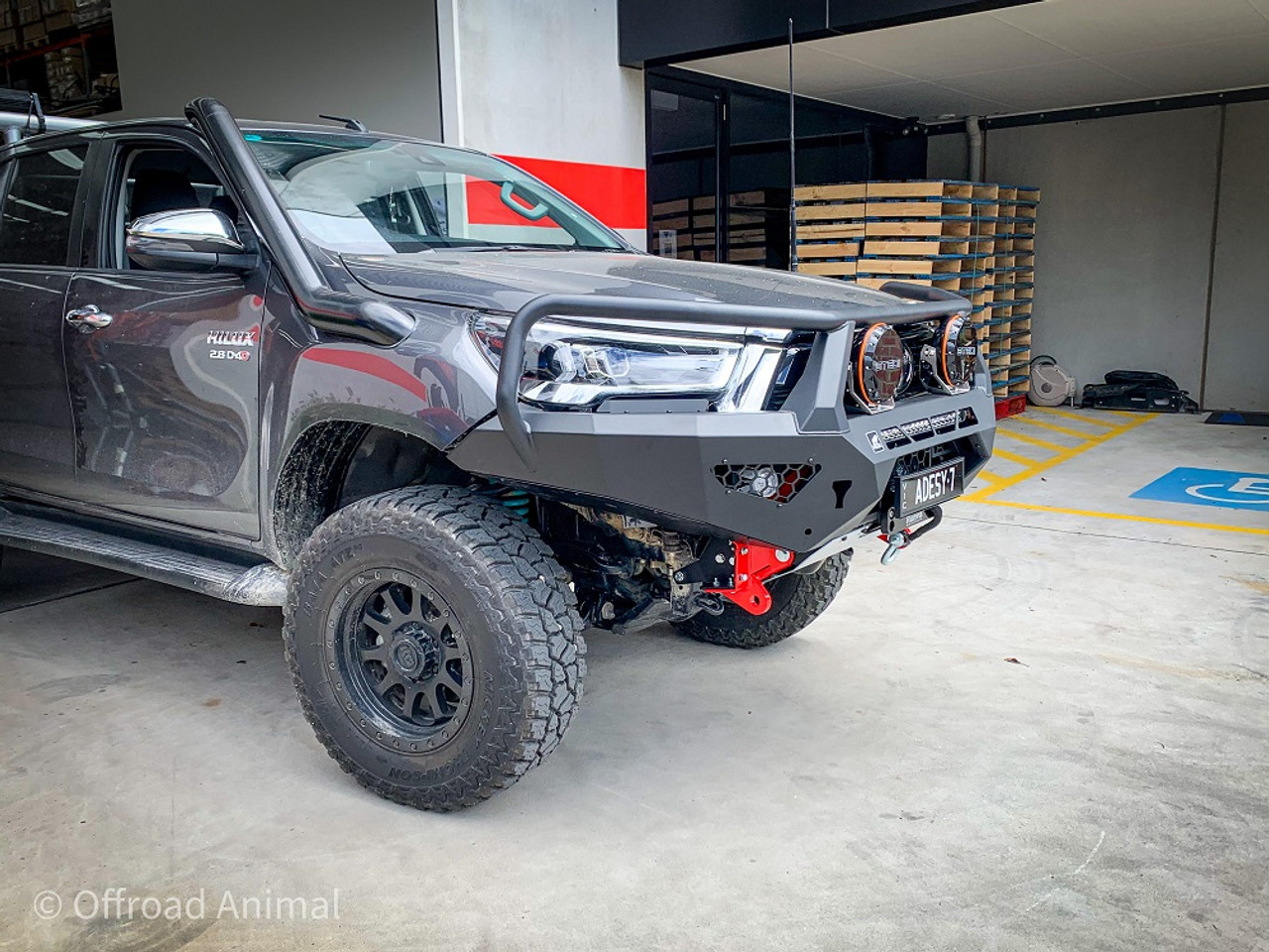 Offroad Animal Toro bull bar Hilux My21