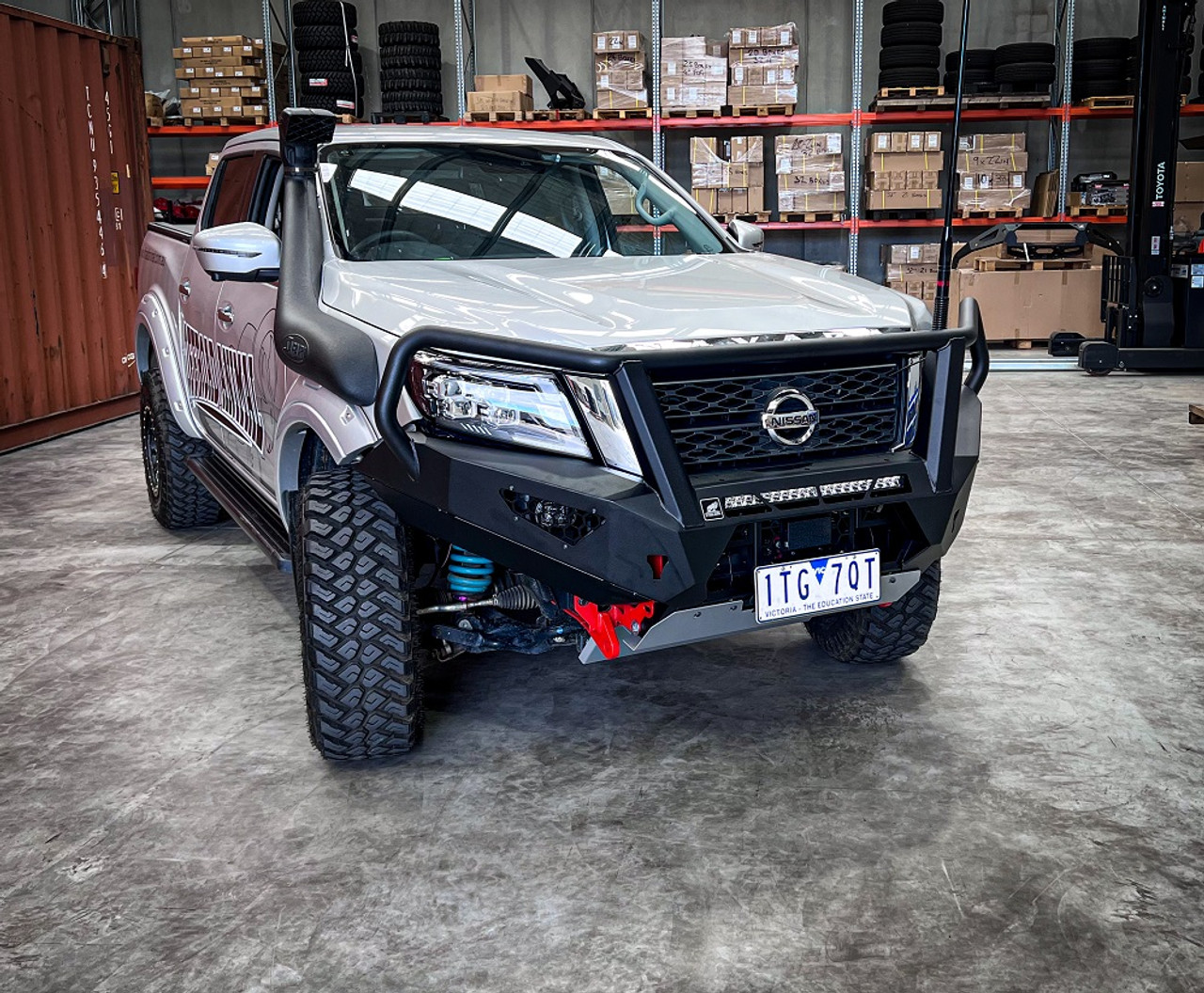 Offroad Animal Toro bar for Navara NP30