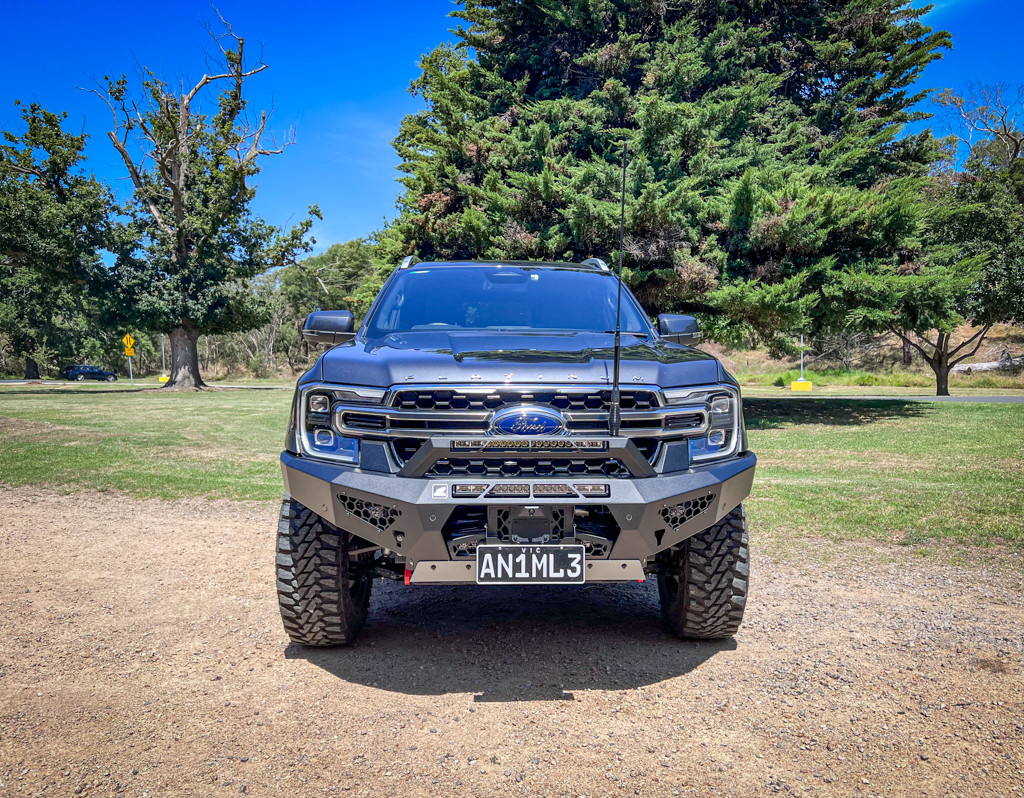 Predator Bull bar, Ford Ranger Next Gen Pu; 2022 ON (FB-FRA-PU-22-PR-ASM0)