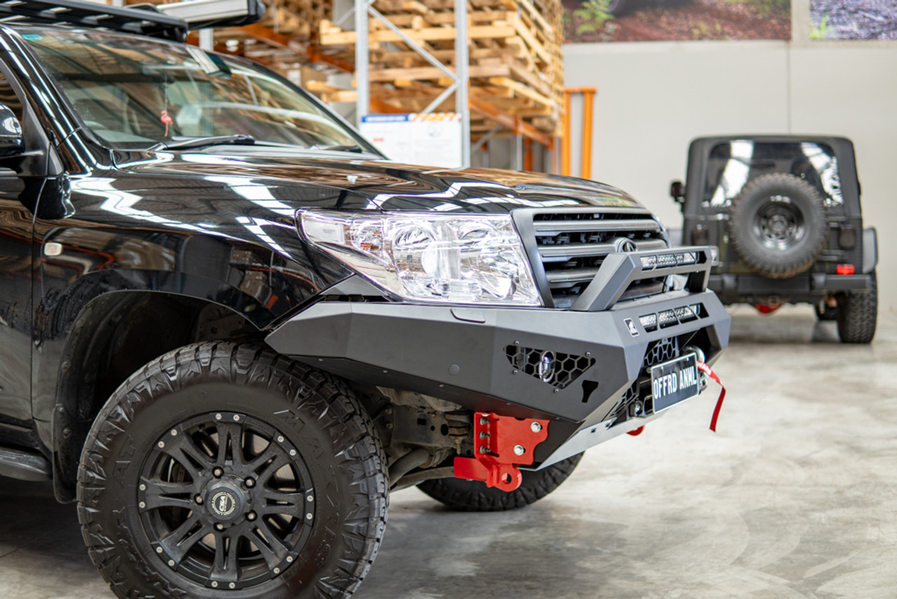 LC200 Pre update Predator bar